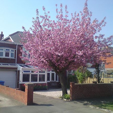 Cherry Blossom Guest House Whitby Kültér fotó